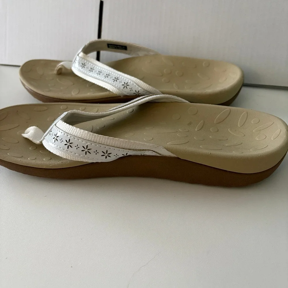 Joomra Womens Orthotic Flip Flops White Floral Arch Support Sandals Size 41 10
